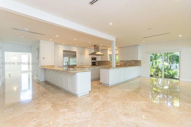 Foto del edificio - 425 N Shore Dr