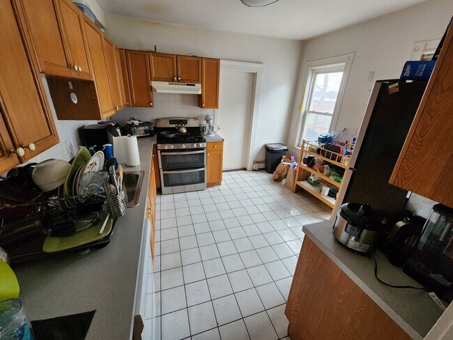 Foto del edificio - Best Deal Around! Don't Hesitate To Reach Out To Set Up A Showing