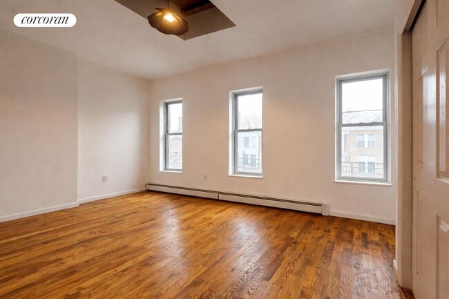 Foto del edificio - 1362 St Marks Ave