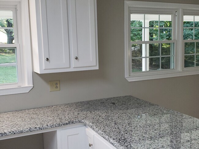 Building Photo - 4202 Peach Orchard Rd