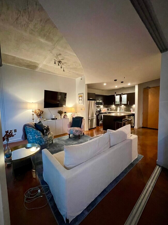Foto del edificio - 600 12th Ave S