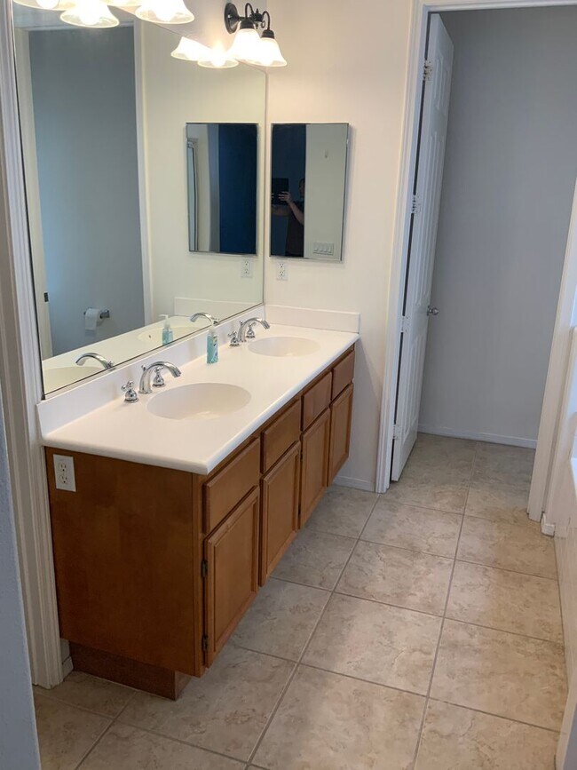 Foto del edificio - 4bd/3ba Hemet Home - Gazebo Ln