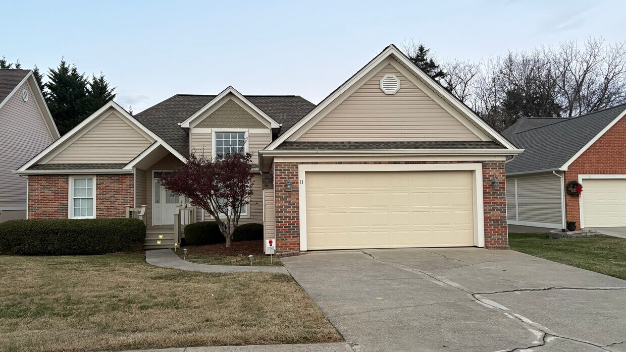 Foto principal - 11 Willow Tree Ct