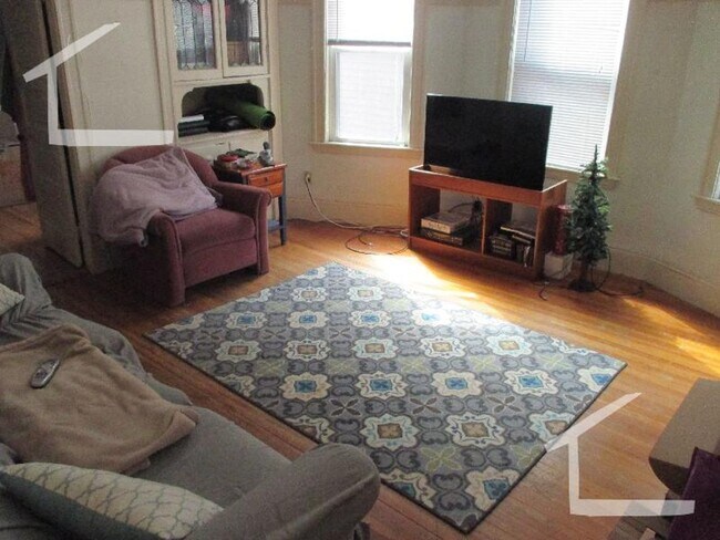 Foto del edificio - Large Unit in Brighton. Laundry, Backyard,...