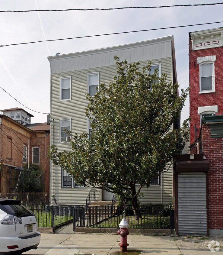 Foto del edificio - 289 Communipaw Ave