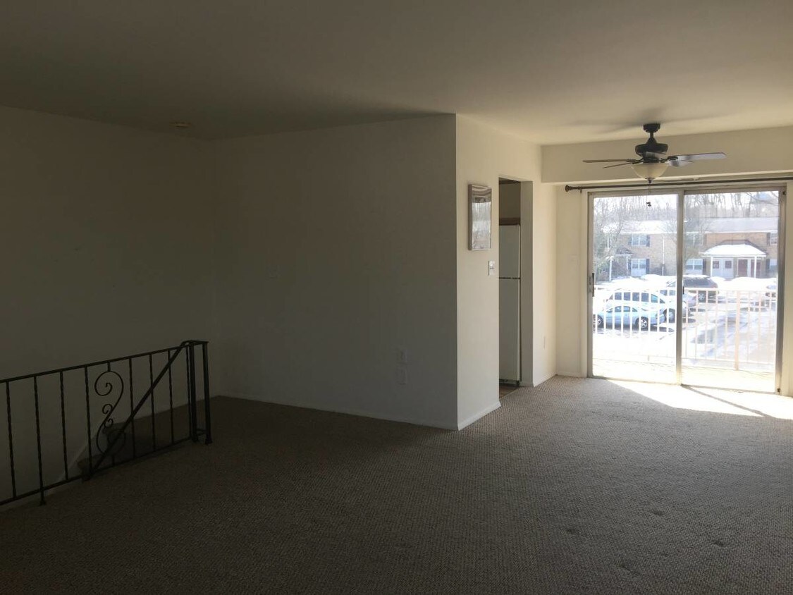 54 Garden View Ter, East Windsor, NJ 08520 Condo for Rent in East