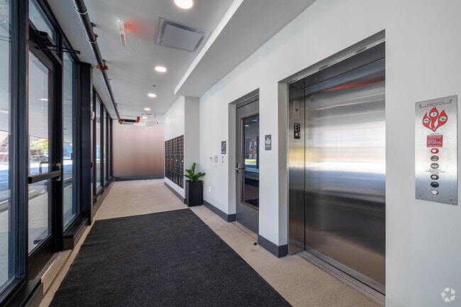 Lobby Photo - Brainard Flats