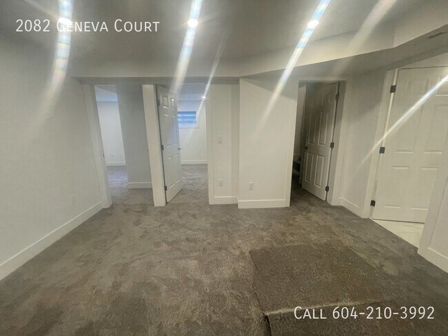 Photo du bâtiment - 2 Bedroom Suite With A/C In Abbotsford Inc...