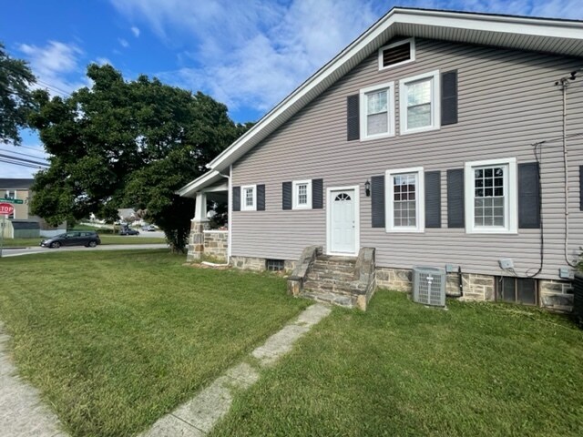 Main Entrance - 4601 Kenwood Ave