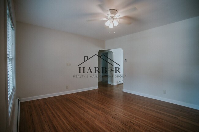 Foto del edificio - 608 6th Ave SW