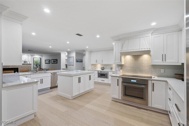 Foto del edificio - 635 Fountainhead Ln