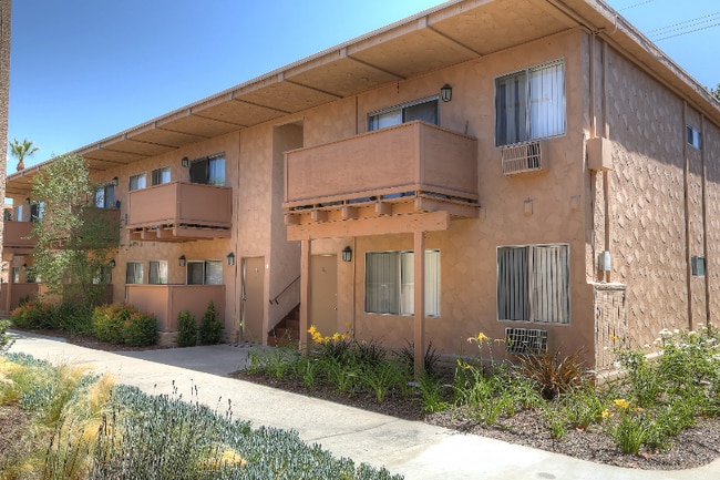 Building Photo - 16251 Woodruff Ave