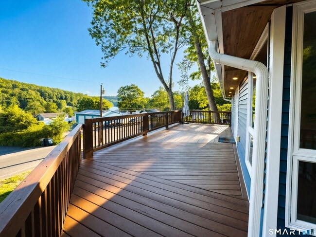 Building Photo - 10 Lenape Trail