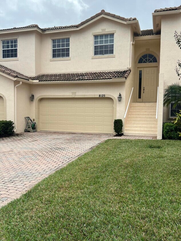 Primary Photo - 8125 Carnoustie Pl