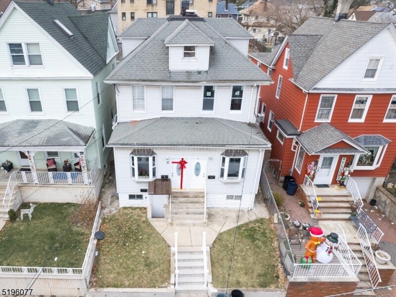 Primary Photo - 6 Lowden St