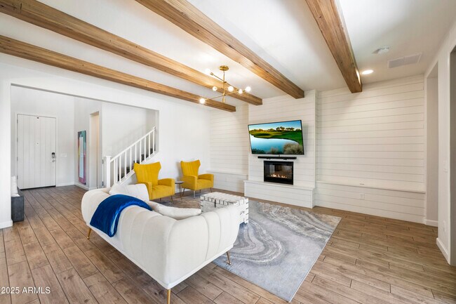 Building Photo - 4050 S Thistle Dr