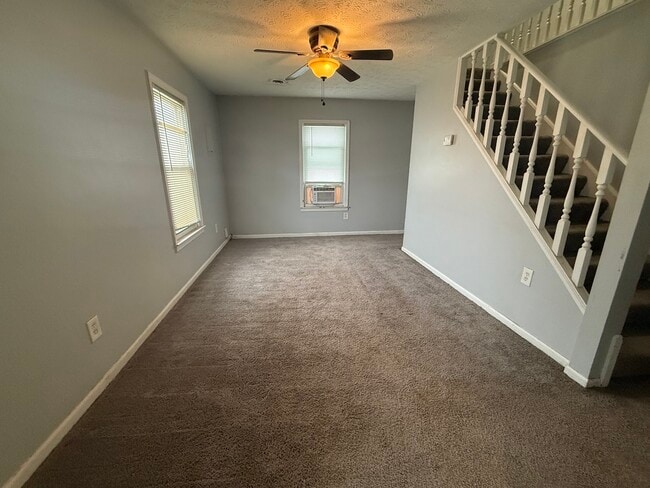 Building Photo - 140 W Union St