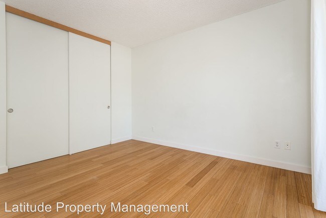 Foto del edificio - 8045 N Princeton St