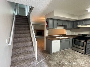 Building Photo - 7535 Banner Ct