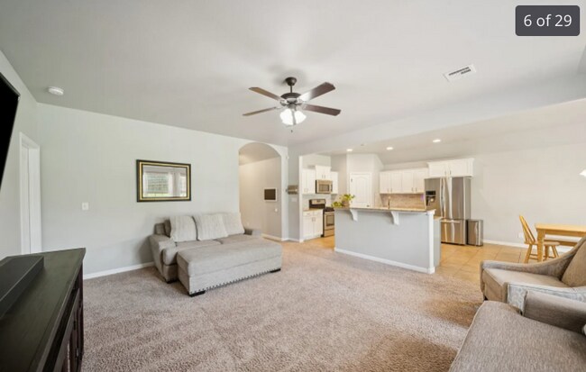 Foto del edificio - 9246 N 143rd East Ave