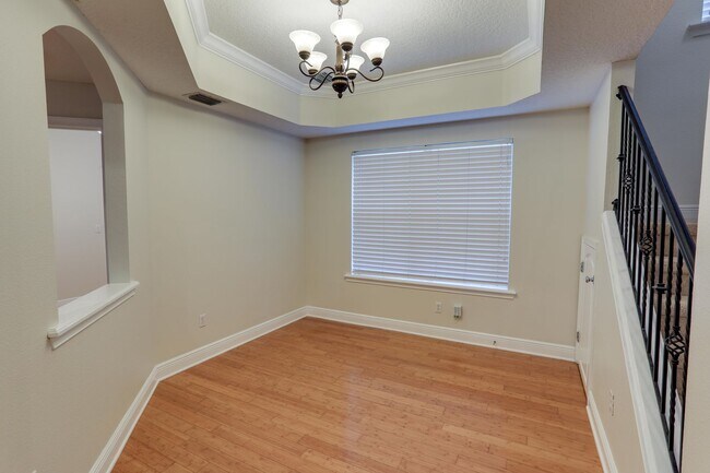 Building Photo - 1404 Catherine St