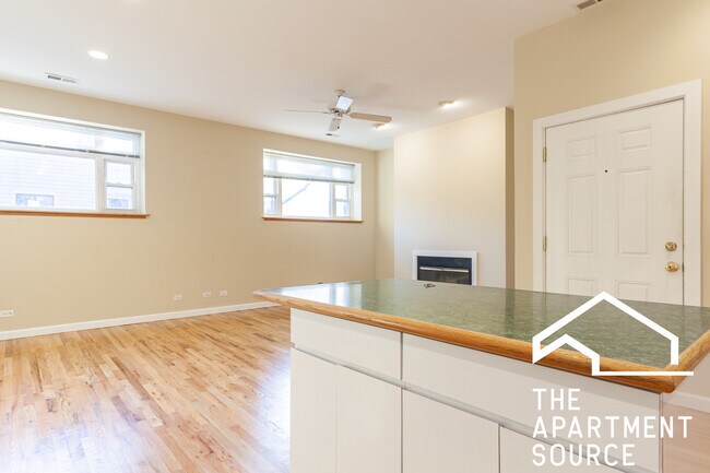 Foto del edificio - 1346 W Henderson St