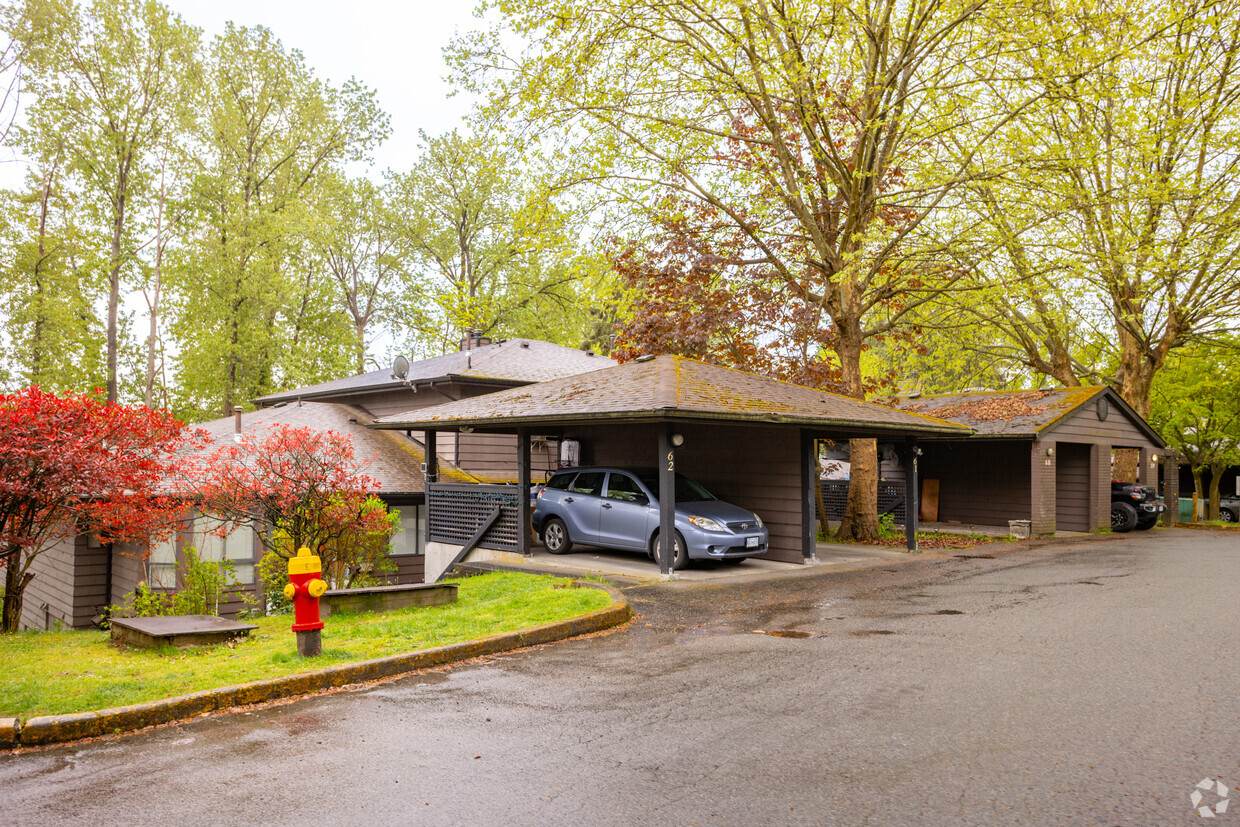 Photo du bâtiment - Crescentview Townhomes