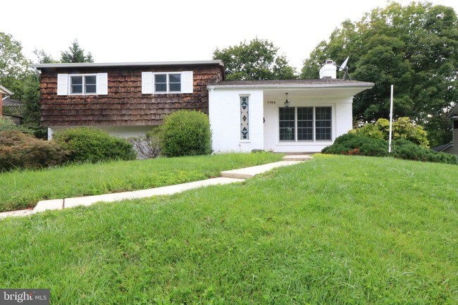 Building Photo - 7704 Massena Rd