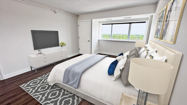 Building Photo - 555 S Old Woodward Ave