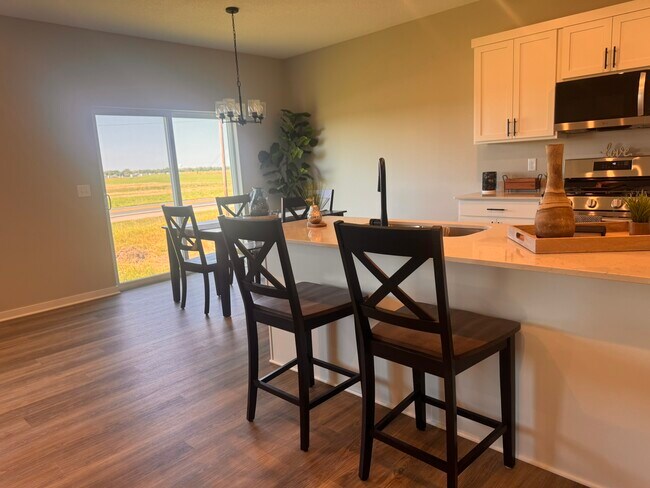 Foto del edificio - 903 Misty Meadow Blvd