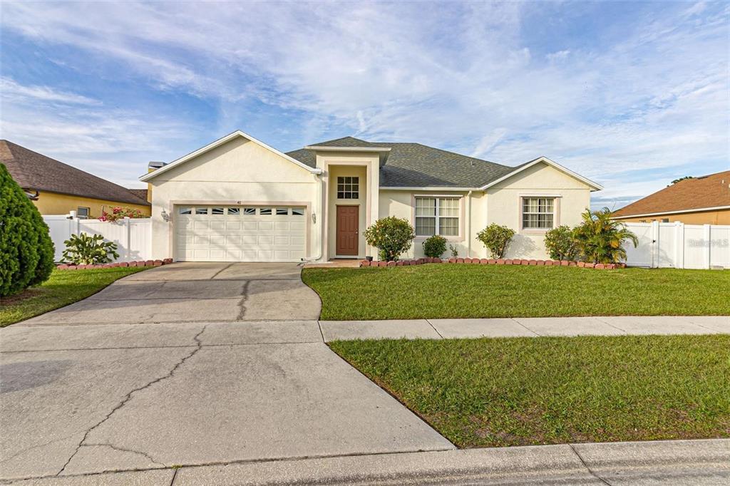 Foto principal - 411 Tamarind Parke Ln