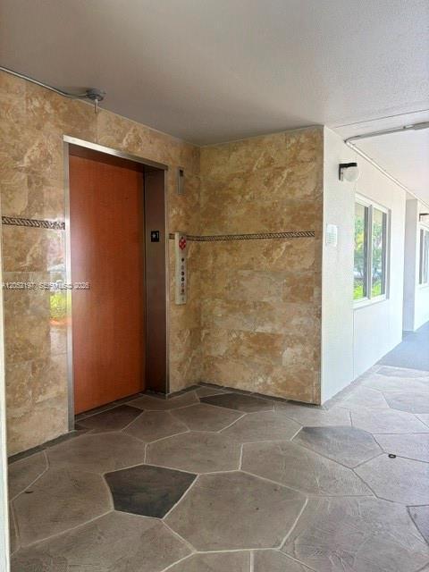 Foto del edificio - 1300 SW 125th Ave