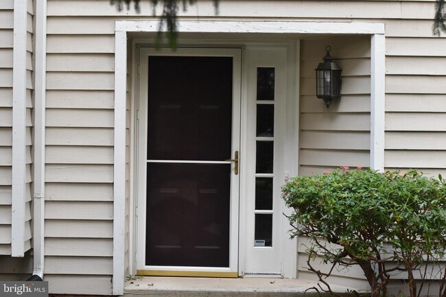 Foto del edificio - 801 Meadow Ct