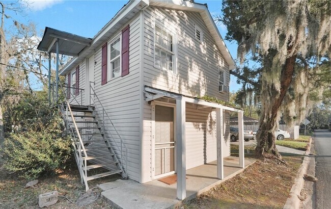 Parte frontal de la unidad - 2101 Delesseps Ave