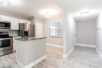 Building Photo - 1392 Churchill Cir