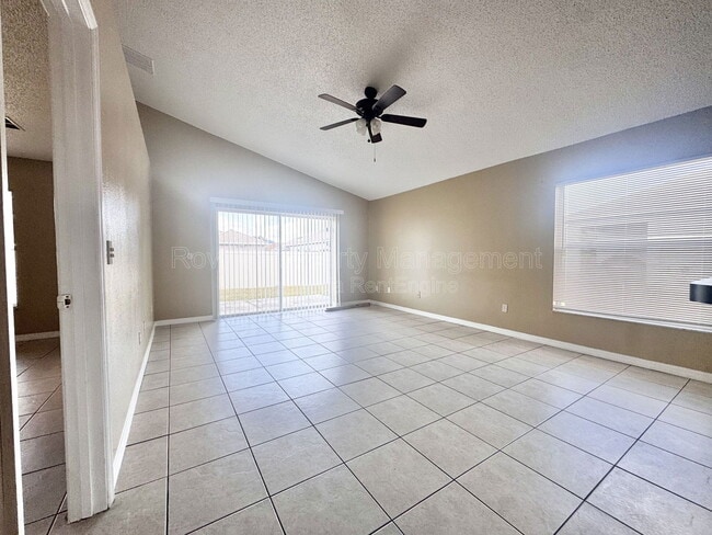 Foto del edificio - 127 Appian Way