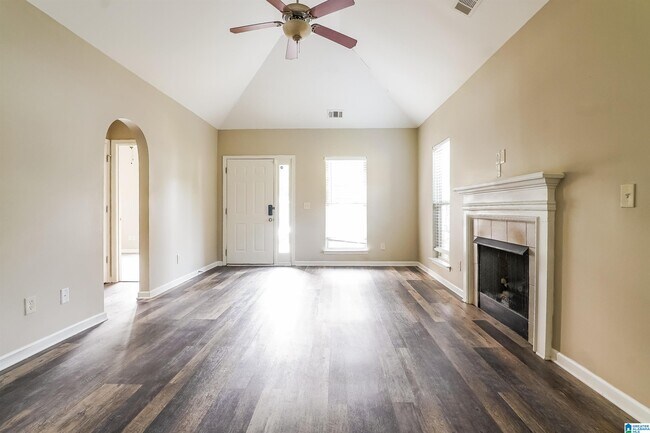 Building Photo - 568 Fox Run Cir