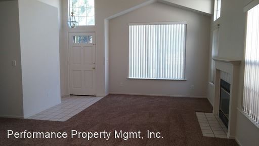 Building Photo - 3 br, 2 bath House - 216 W. El Paso Ave.