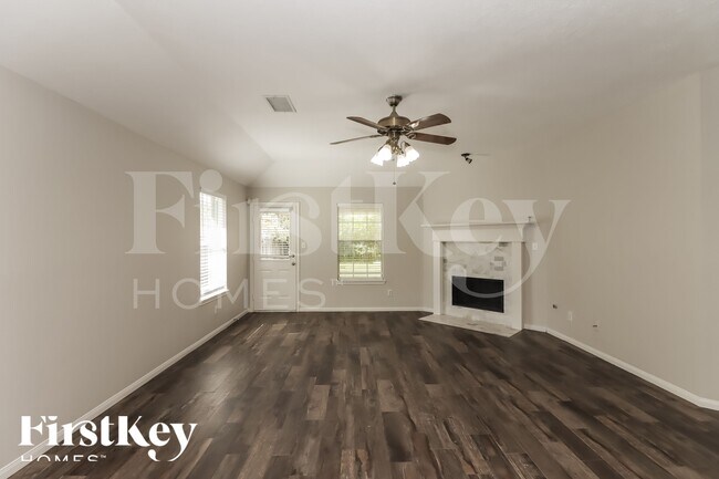 Foto del edificio - 16114 Speyburn Ct