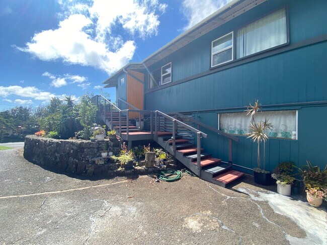 Foto del edificio - Charming Vintage 3-Bedroom, 1-Bath Home in Waimea