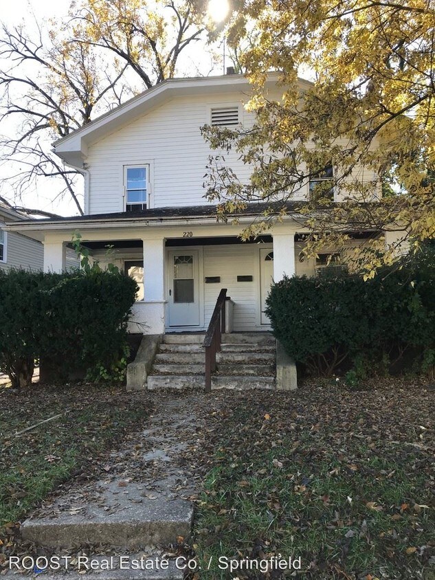 3 br, 1 bath House 222 W Parkwood Dr House for Rent in Dayton, OH