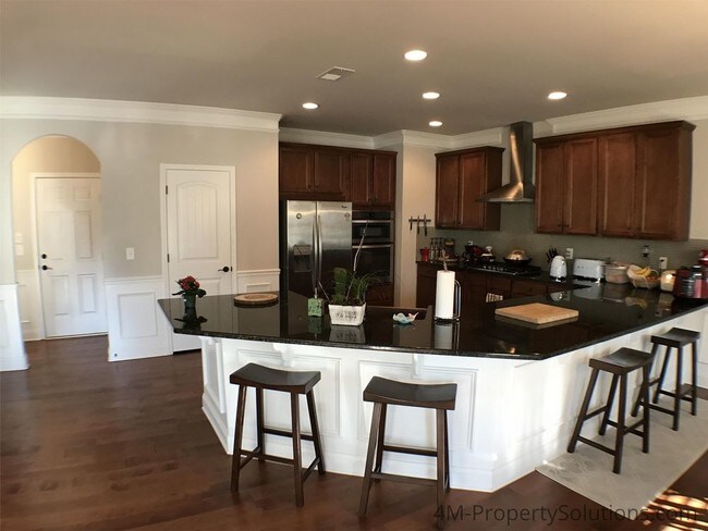 Building Photo - 304 Carters Creek Ct