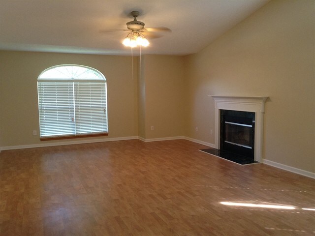 Building Photo - 6335 Brooks Bend Boulevard