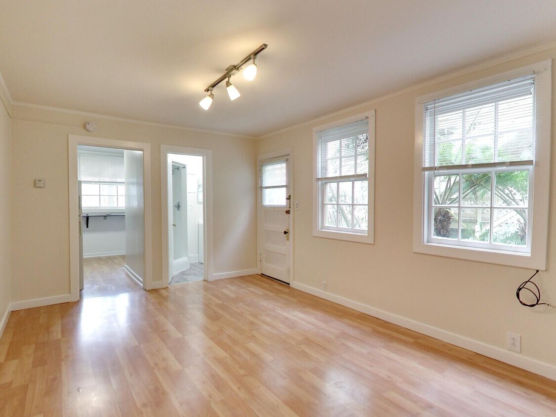 Foto principal - 1730 Pacific Ave