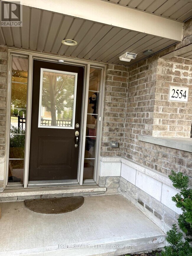 Photo du bâtiment - 2554 Grand Oak Trail