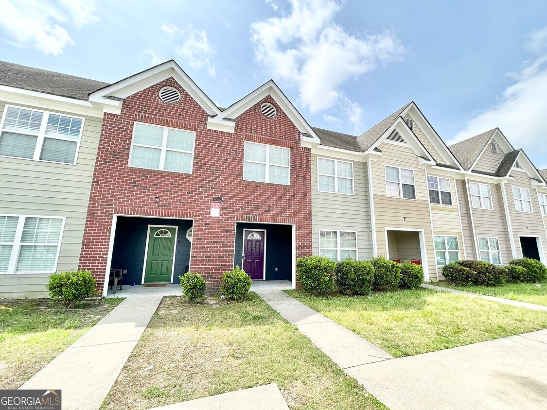 Primary Photo - 1026 Wheel House Ln