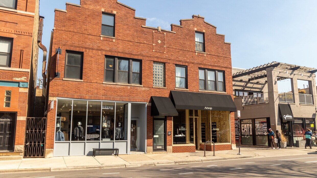 Primary Photo - 1653 N Damen Ave