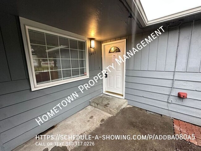 Building Photo - 3 Bedroom Rambler with New Flooring. AVAIL...