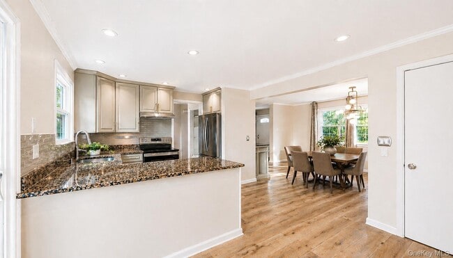 Building Photo - 10 Lundy Ln
