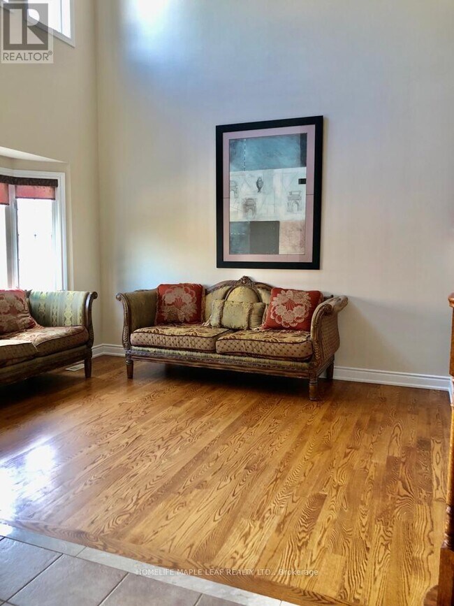 Building Photo - 93 Latania Blvd